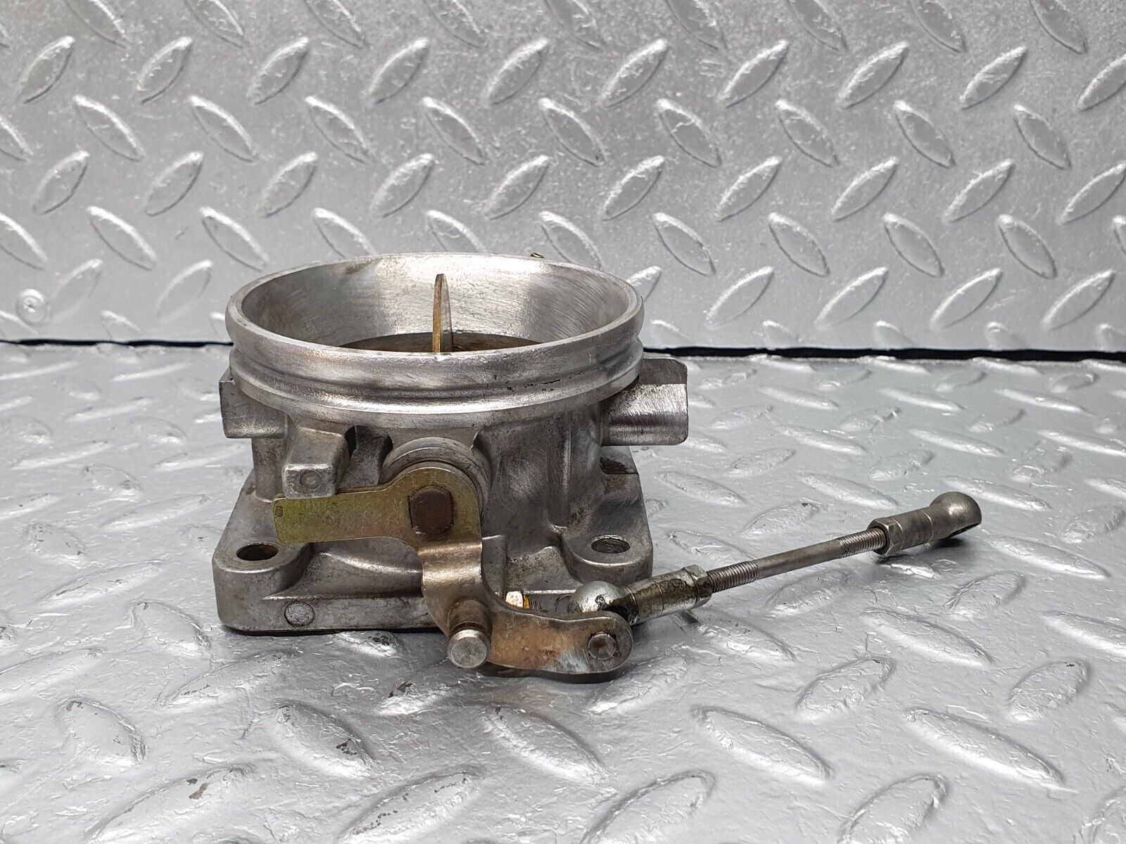 41364 Mercedes-Benz R107 350SL Coupe Throttle Body Valve