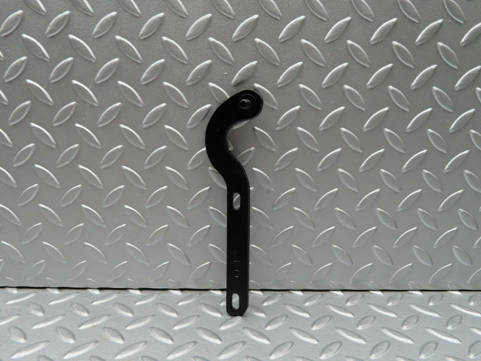 5140 Mercedes-Benz R107 350SL Coupe Left Bonnet Hinge Support