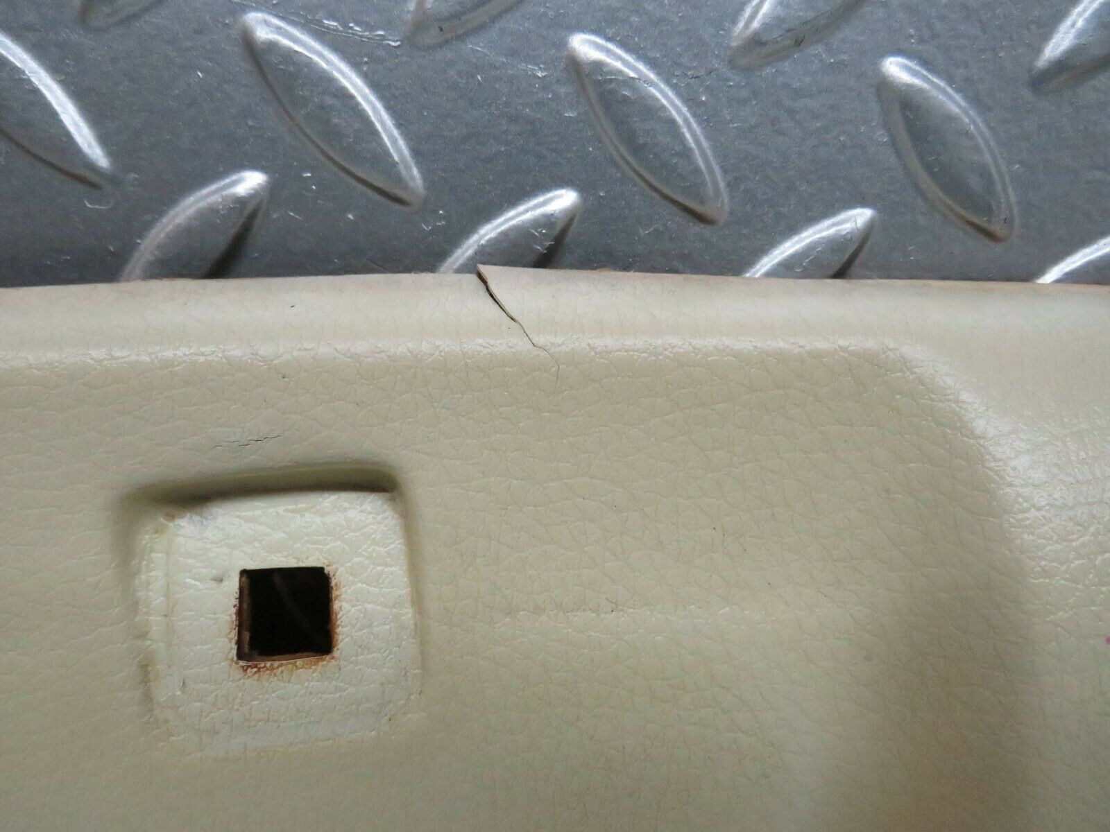 23743 Mercedes-Benz C107 450SLC Coupe Headlining Roof Panel Front Cream