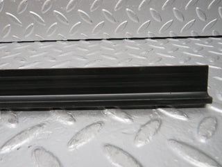 0095 Mercedes-Benz W116 350SE Seat Belt Runner Left