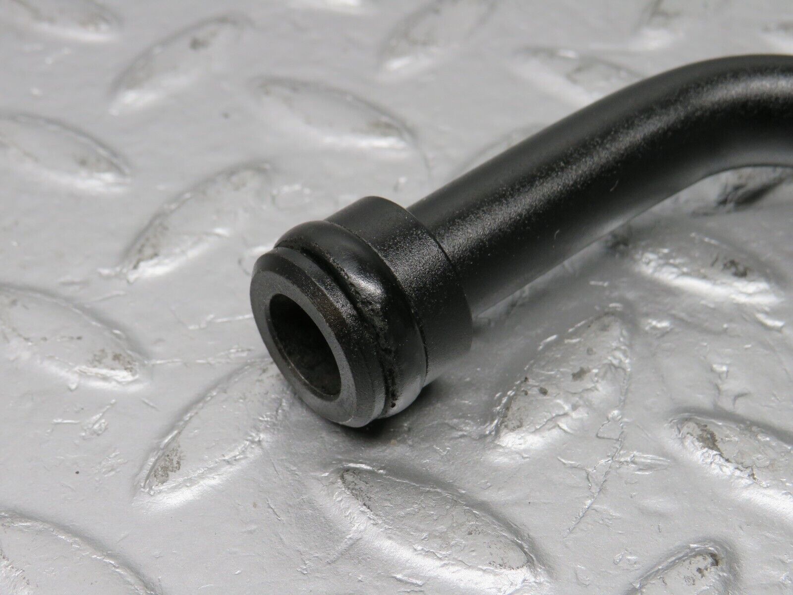 39579 Mercedes-Benz R129 320SL Coupe Coolant Pipe