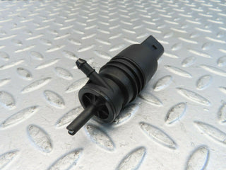 W221 windscreen washer pump used OEM