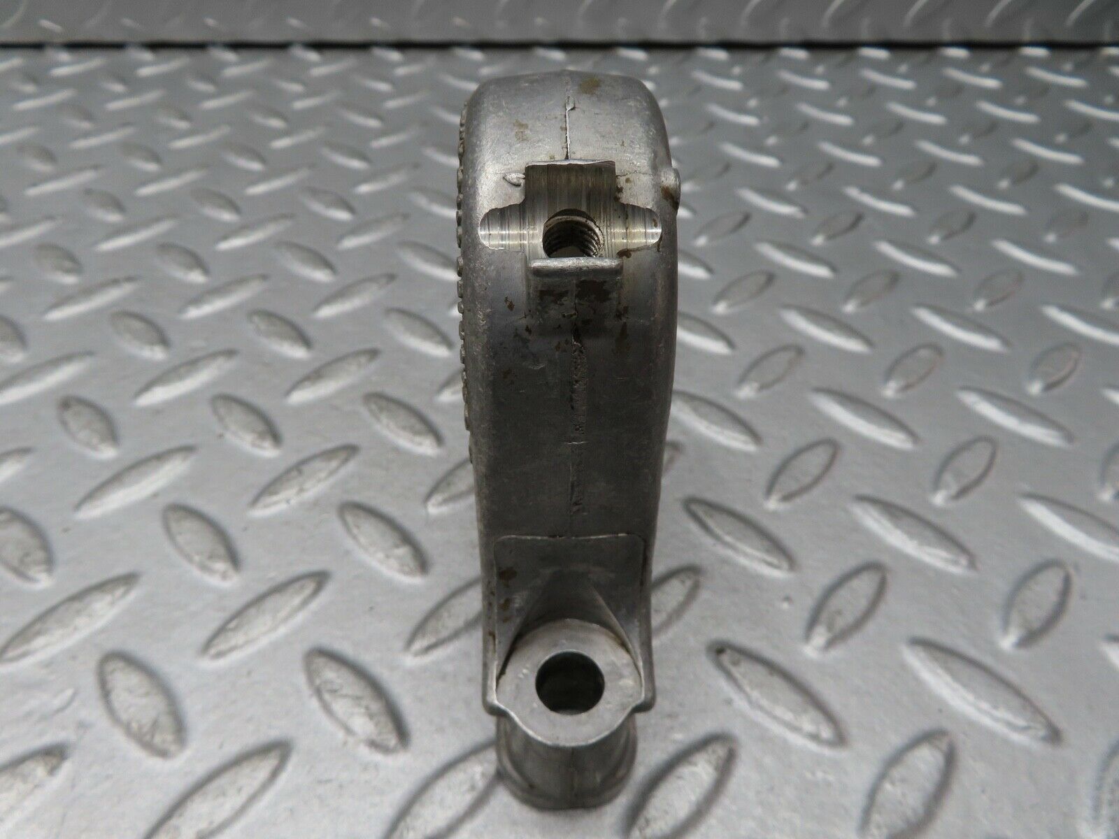 17723 Mercedes-Benz W116 450SEL Camshaft Tower Bearing 1160514312