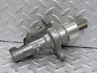 W201 Baby Benz brake master cylinder used OEM