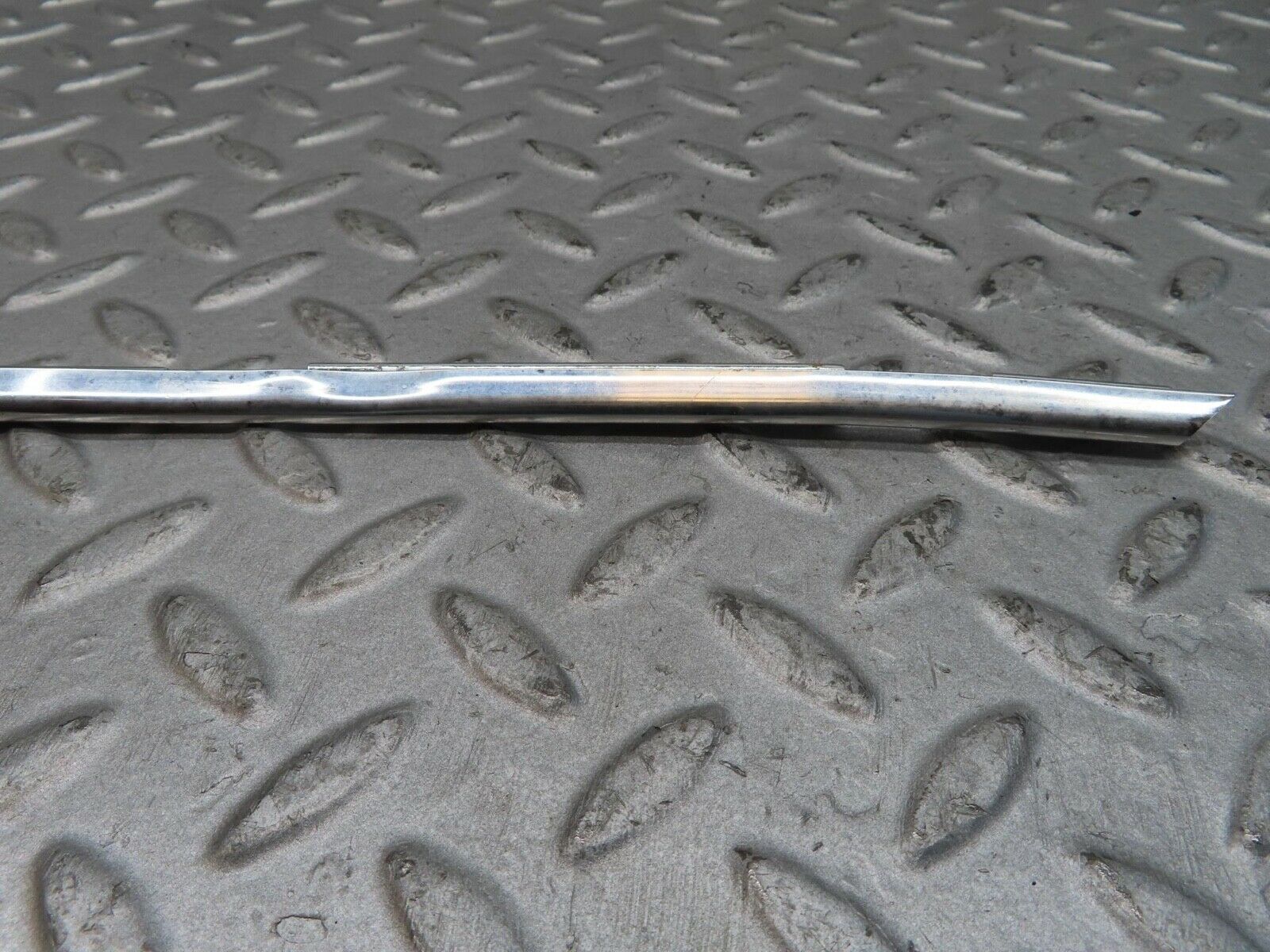 12652 Mercedes-Benz W111 220SE Front Left Rear Window Channel
