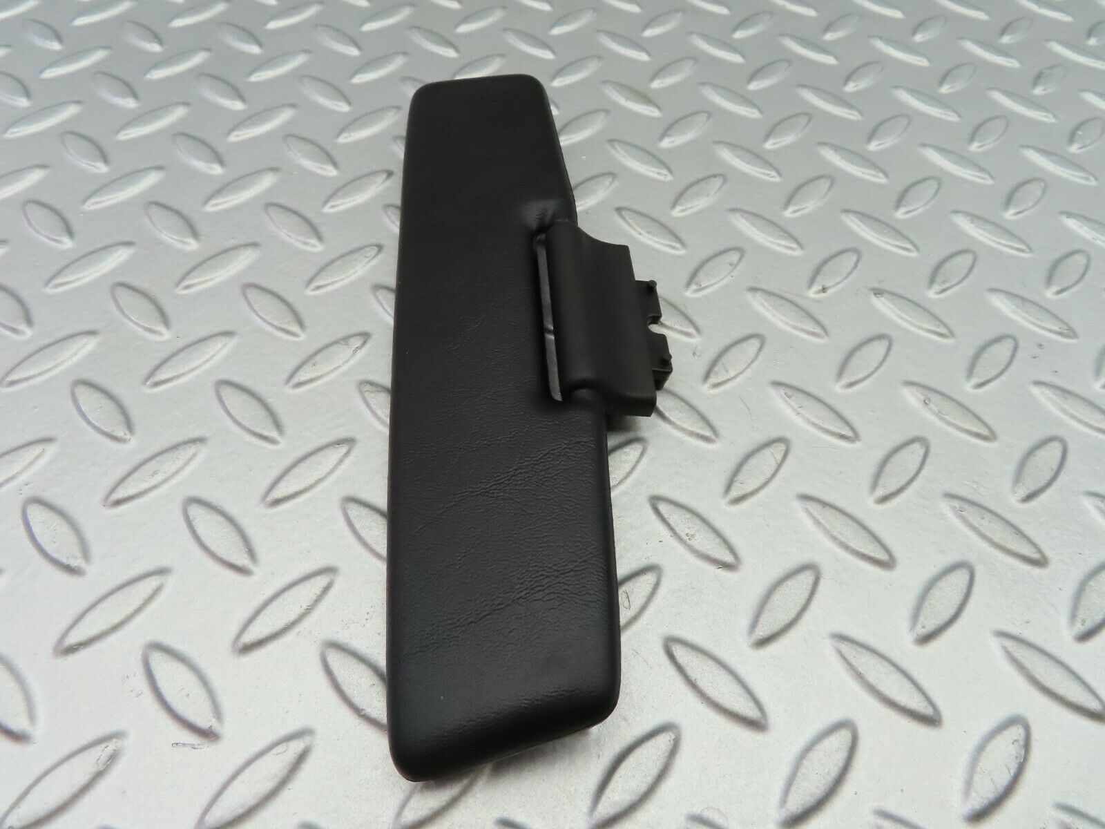 6533 Mercedes-Benz S124 E220 Wagon Middle Sun Visor Black