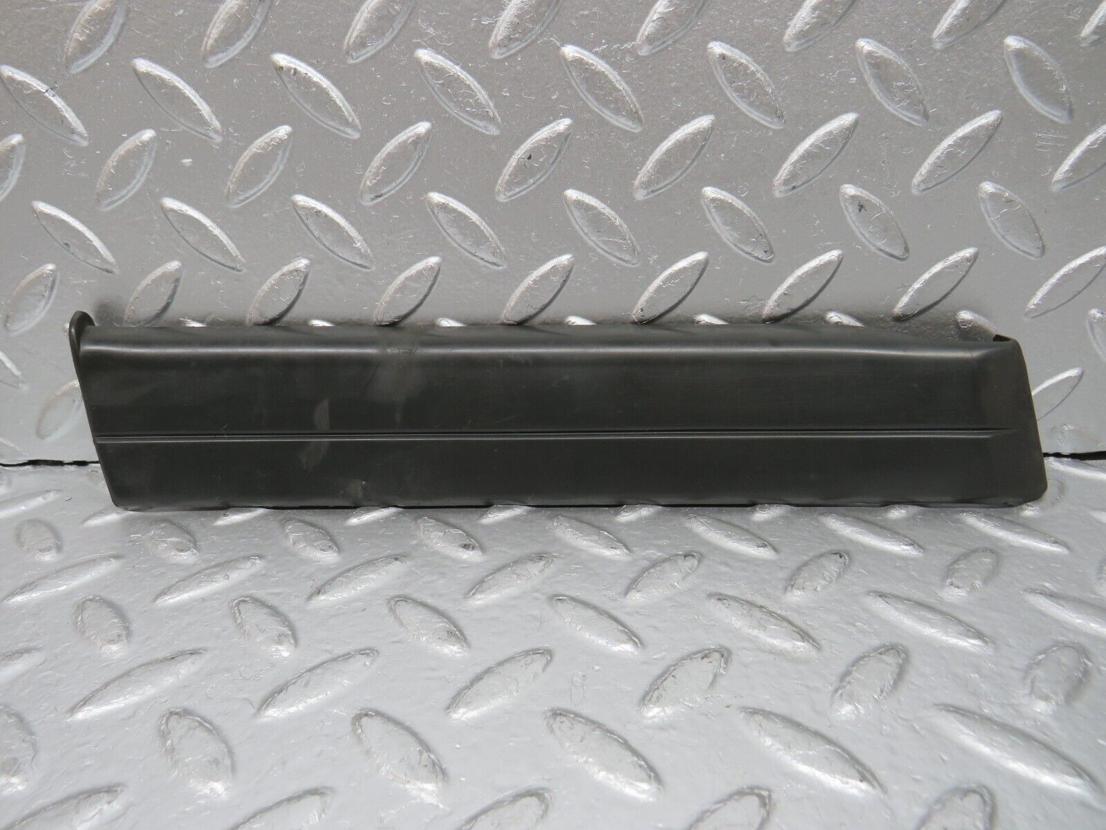 30783 Mercedes-Benz W201 190E 2.0L Front Left Fender Wing Lower Moulding Trim