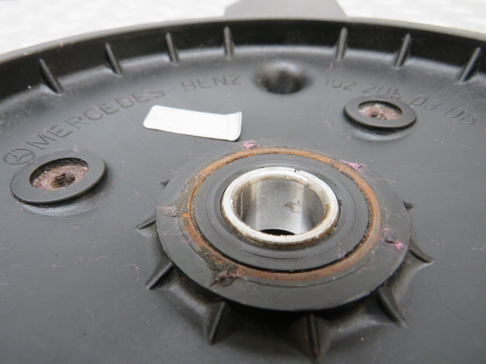 25602 Mercedes-Benz W123 200 Engine Cooling Fan 1022050306