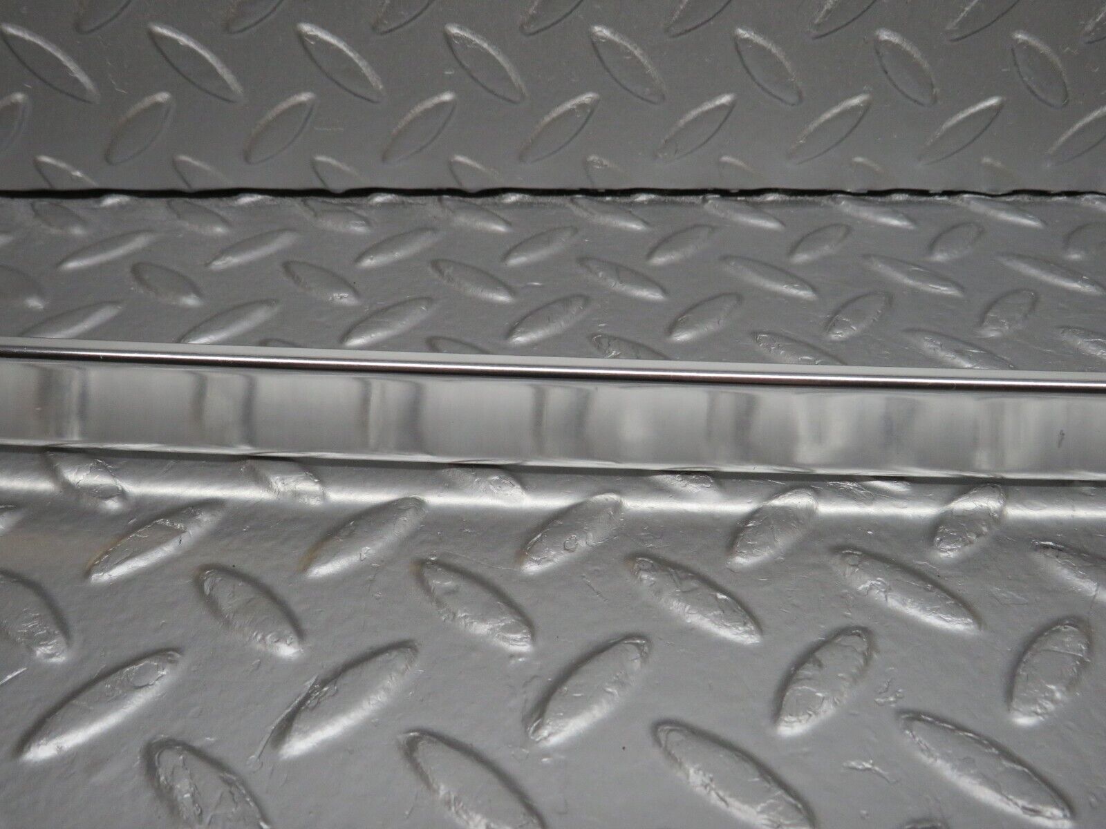 40204 Mercedes-Benz R107 Hardtop Roof Chrome Left Side