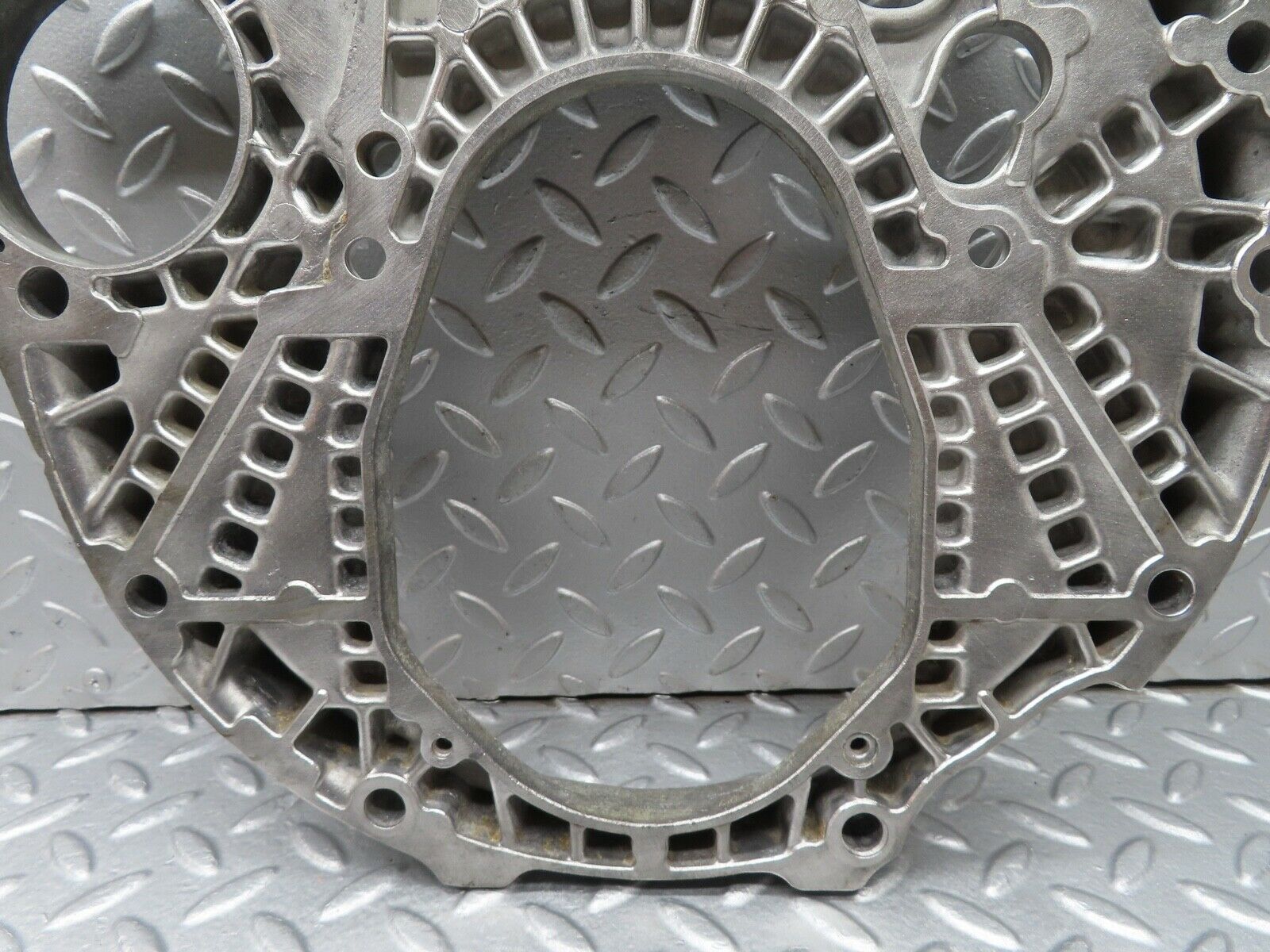 17937 Mercedes-Benz W123 200 Gearbox Flange 1150111145