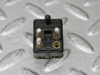 W124 Cabriolet fuse box connector used OEM