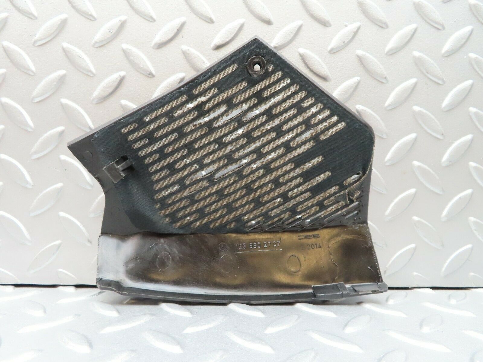3713 Mercedes-Benz S123 200T Wagon Dash Speaker Cover Grill Left 1236802707
