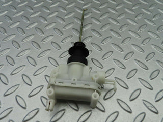 6576 Mercedes-Benz S124 E220 Wagon Trunk Lock Vacuum Actuator
