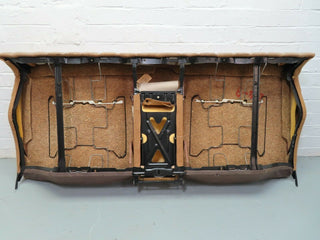 5901 Mercedes-Benz W123 200 Rear Seat