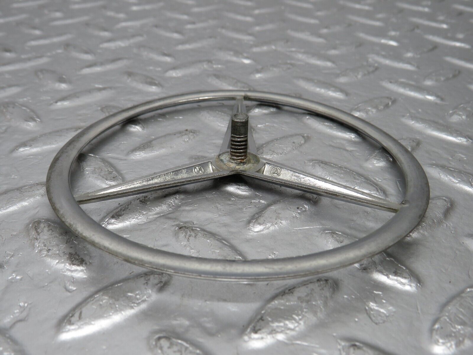 34355 Mercedes-Benz C126 380SEC Coupe Trunk Boot Lid Emblem  1267580058