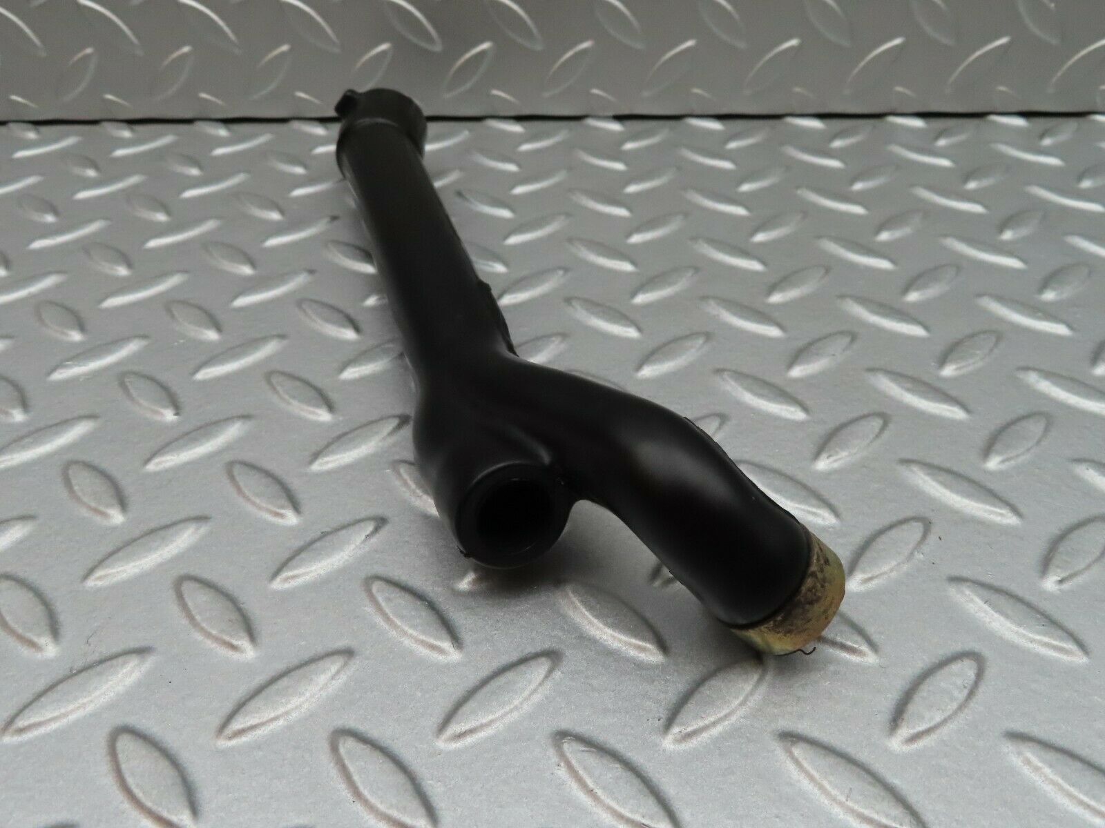 5047 Mercedes-Benz R107 350SL Coupe Air Intake Breather Hose 1160940682