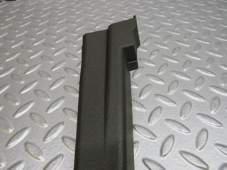 35285 Mercedes-Benz W221 Front Right Door Window Frame Trim 2217250271