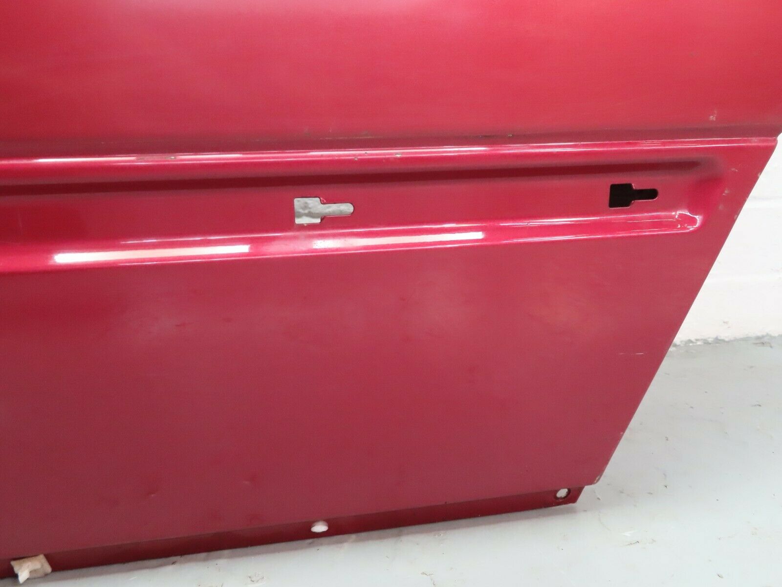 6694 Mercedes-Benz S124 E220 Wagon Rear Left Door