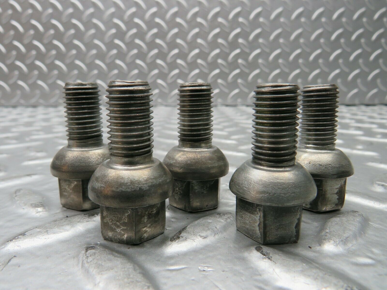 22930 Mercedes-Benz 5x Alloy Wheel Lug Bolt M12x1.5