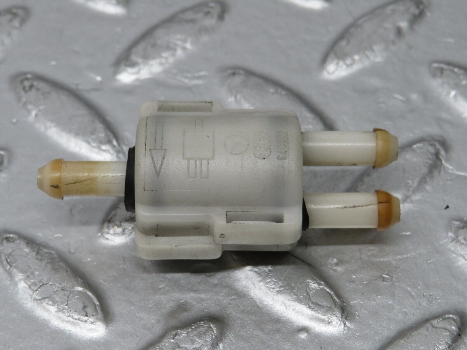 33481 Mercedes-Benz W202 C180 Windscreen Washer Valve