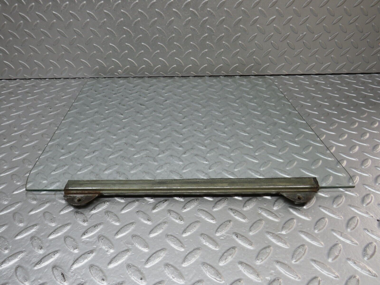 40268 Mercedes-Benz W110 230 Front Left Door Window Glass