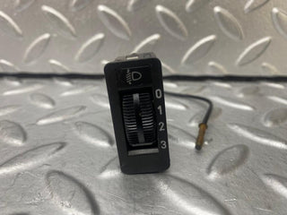 35182 Mercedes-Benz W221 Headlight Level Switch 0008000773