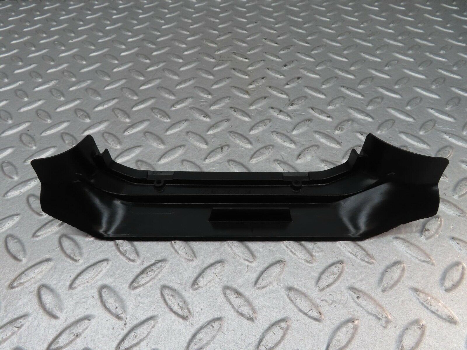 14285 Mercedes-Benz W116 350SE B Pillar Bottom Cover Left Side 1166920122