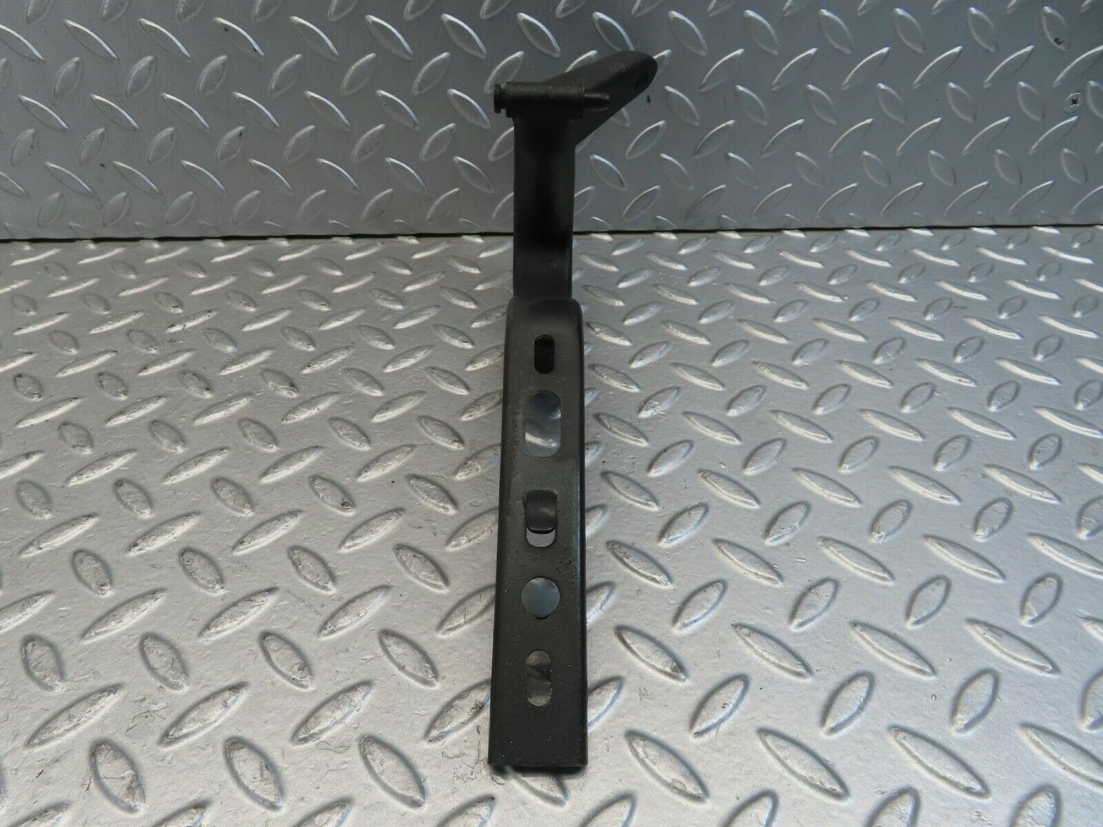 11463 Mercedes-Benz C123 230CE Coupe Trunk Lid Hinge Right Side 1237500287