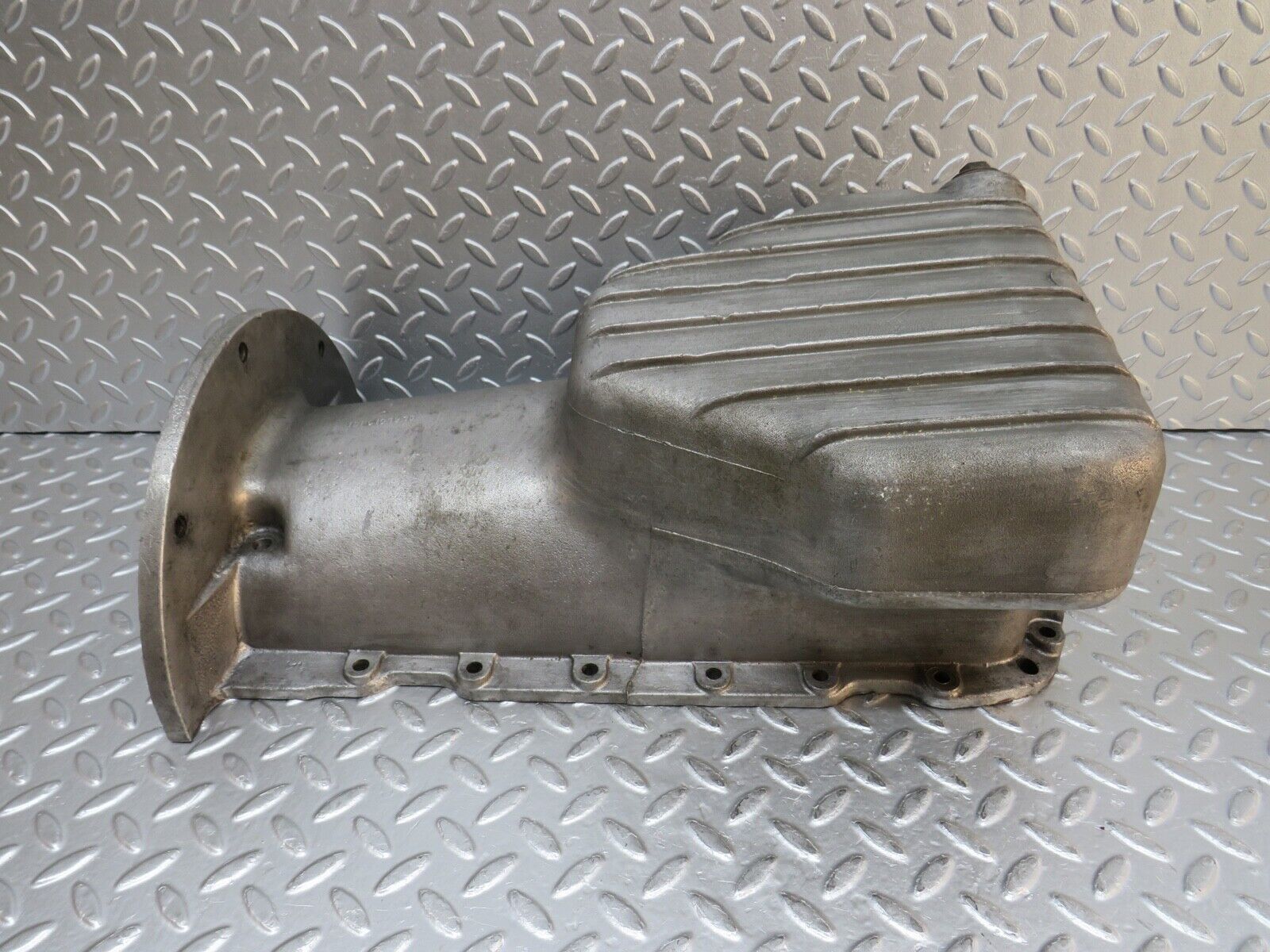 0336 Mercedes-Benz W120 180D Ponton Engine Oil Pan Aluminium 1810101913