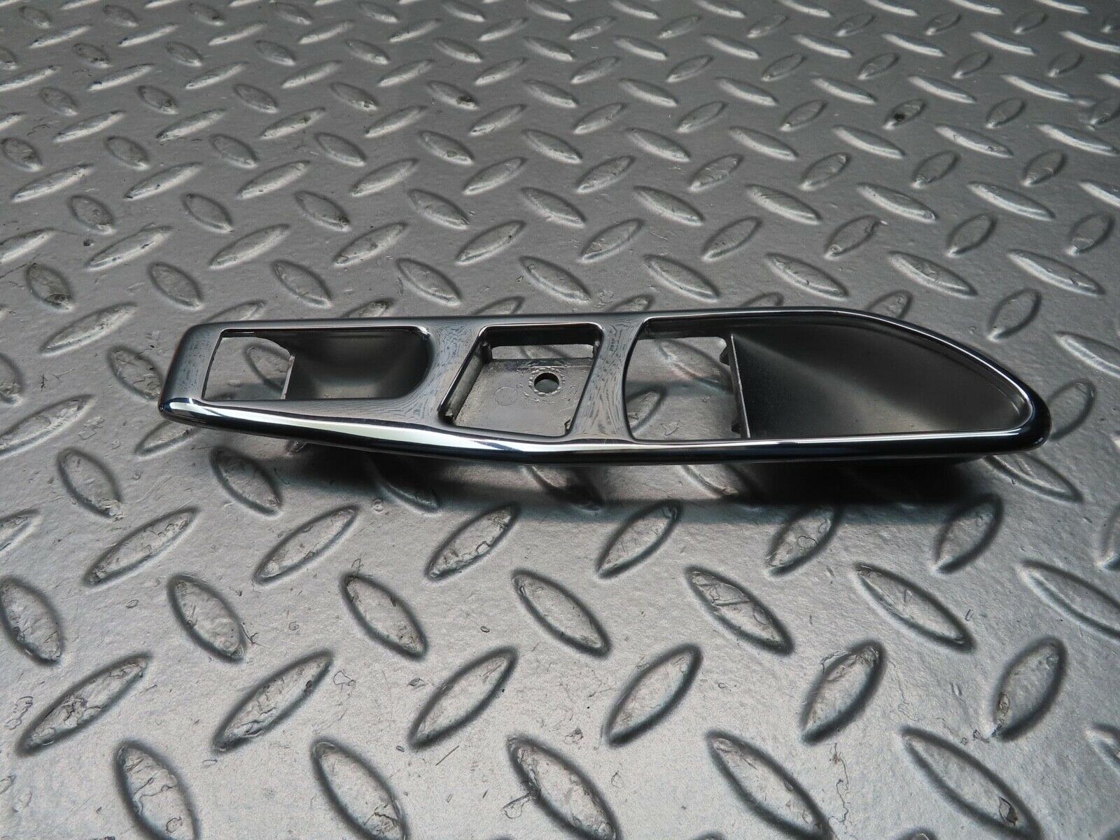 11684 Mercedes-Benz R107 450SL Interior Door Handle Chrome Surround