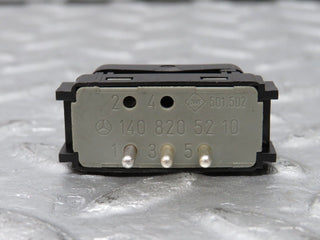 33331 Mercedes-Benz W202 C180 Head Rest Control Switch 1408205210