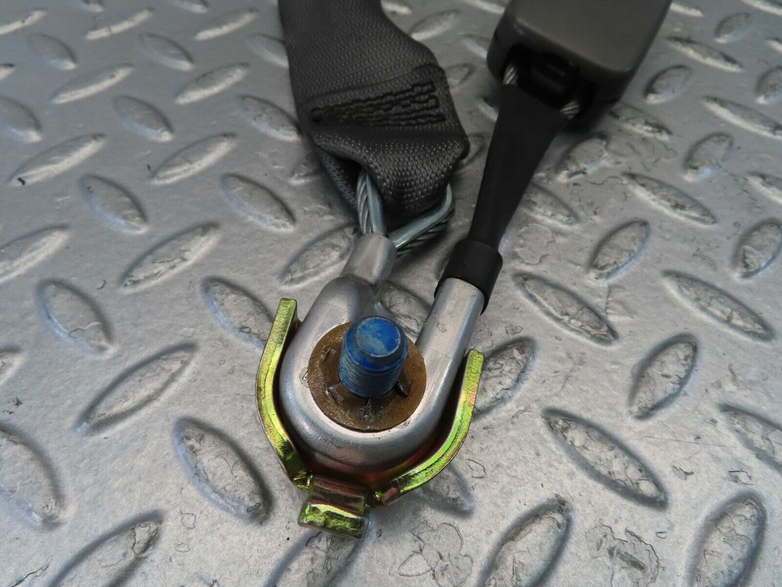 11215 Mercedes-Benz W221 S320 Rear Middle Seat Belt And Buckle 2218600585
