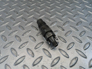 10985 Mercedes-Benz W115 220D Fuel Injector Bosch KCA30sd27/4