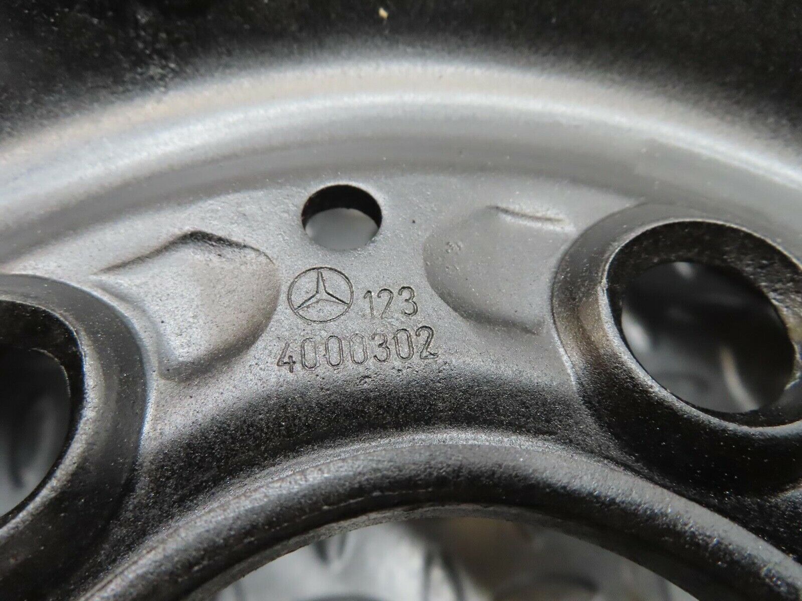 13233 Mercedes-Benz Steel Wheel 5.5Jx14H2 ET30 5x112 1234000302