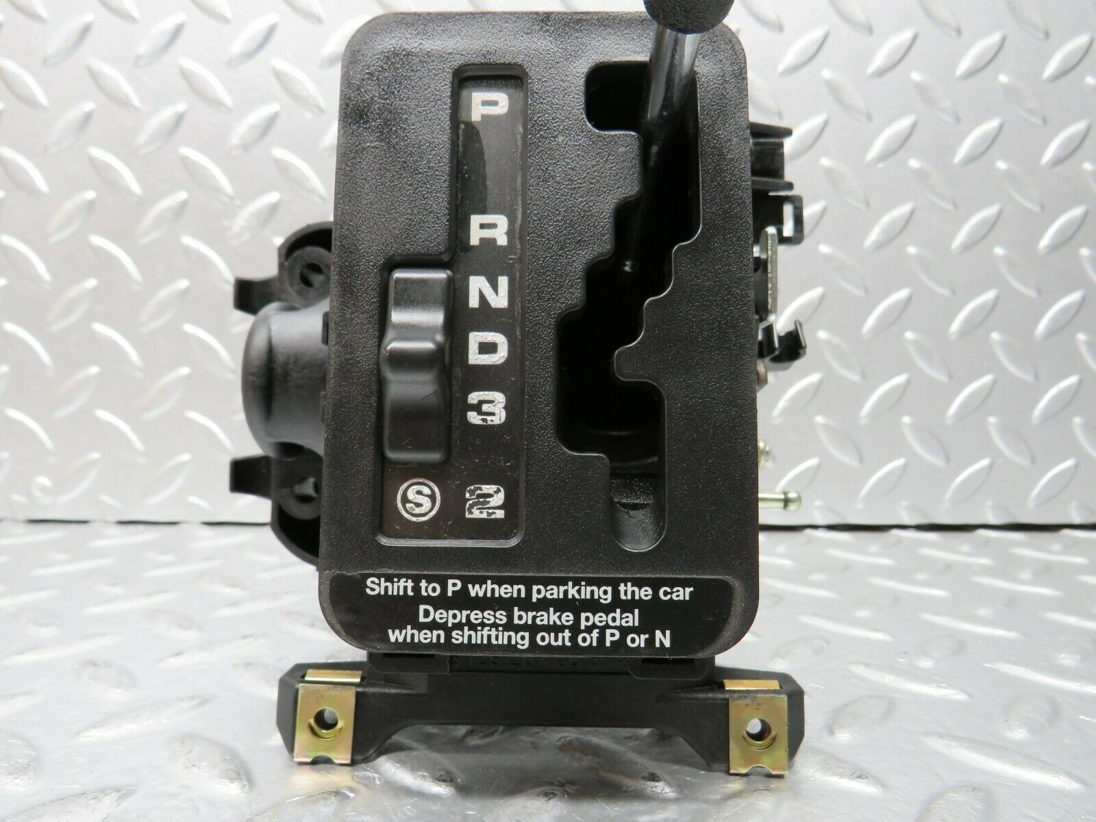 24281 Mercedes-Benz S124 220TE Wagon Automatic Gear Selector 1292670637