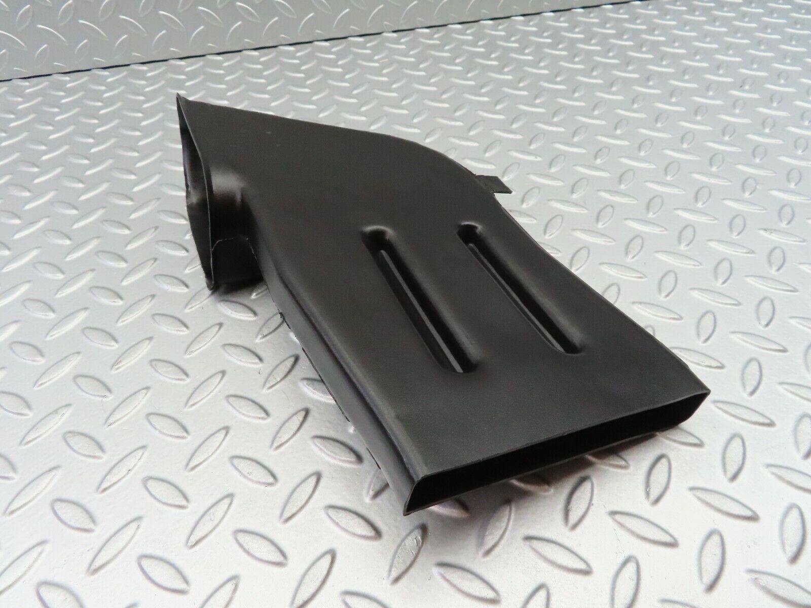 6497 Mercedes-Benz S124 E220 Wagon Ventilation Air Duct Left Side 1248310346