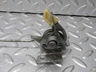 32563 Mercedes-Benz S124 300TE Wagon Rear Left Seat Bench Locking Mechanism