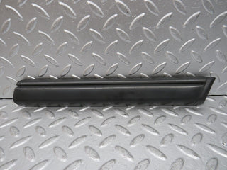 32297 Mercedes-Benz S124 300TE Wagon Front Right Fender Wing Centre Moulding Trim