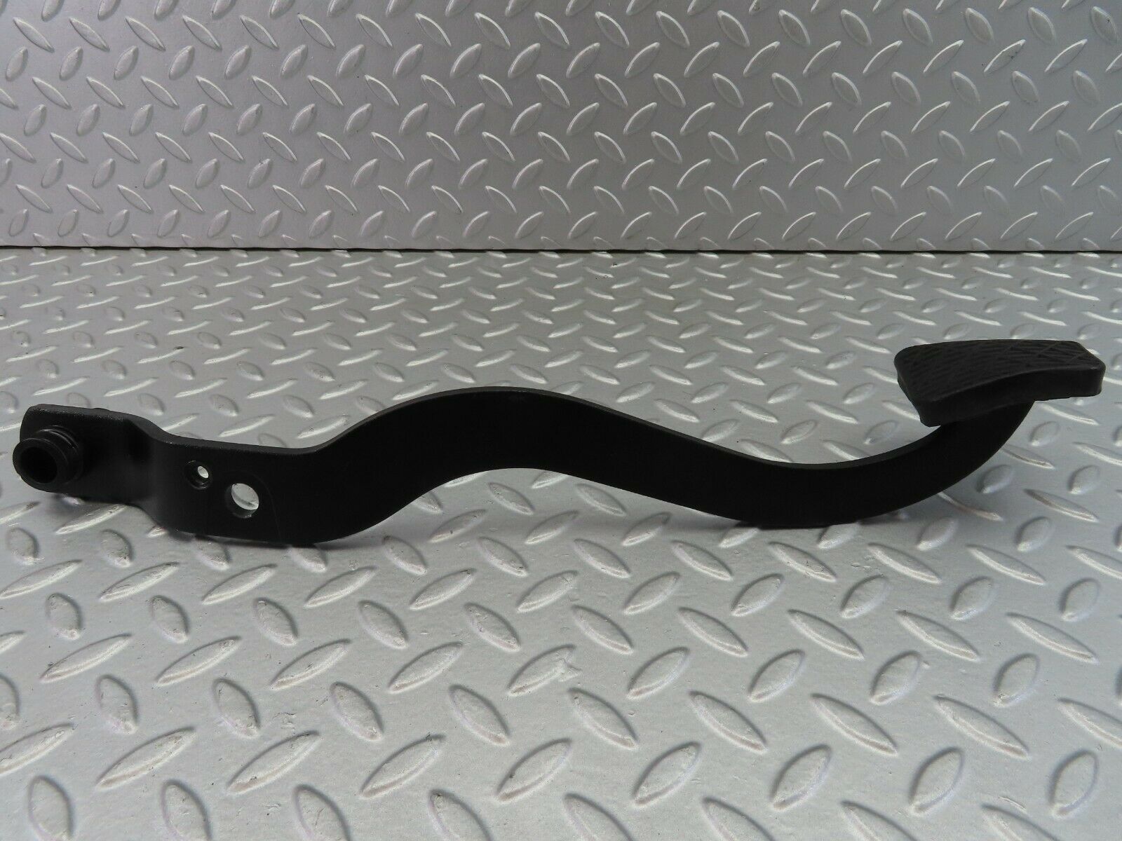 7404 Mercedes-Benz W116 450SE Brake Pedal