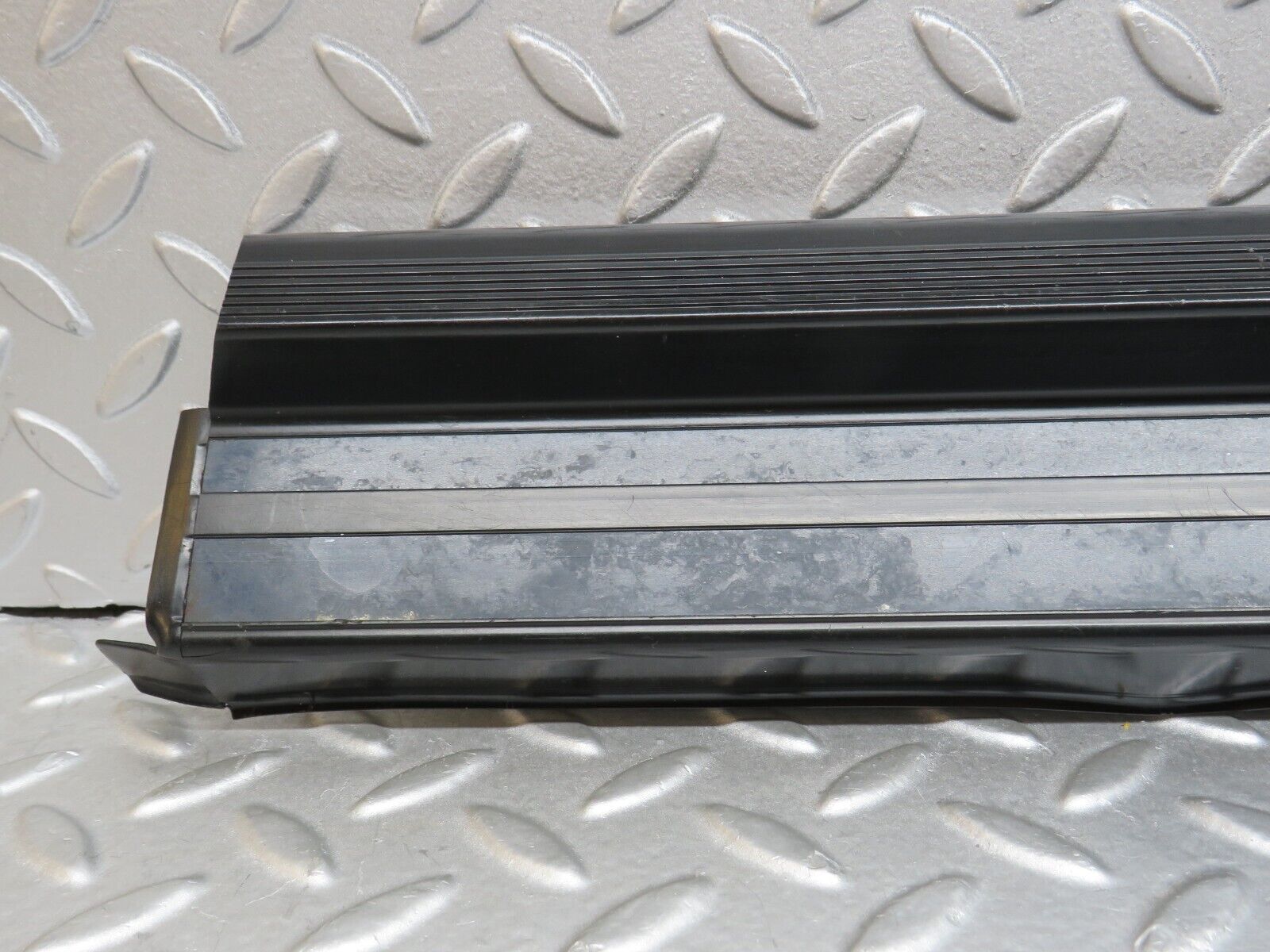 37867 Mercedes-Benz A124 320E Cabriolet Right Door Sill Trim Black