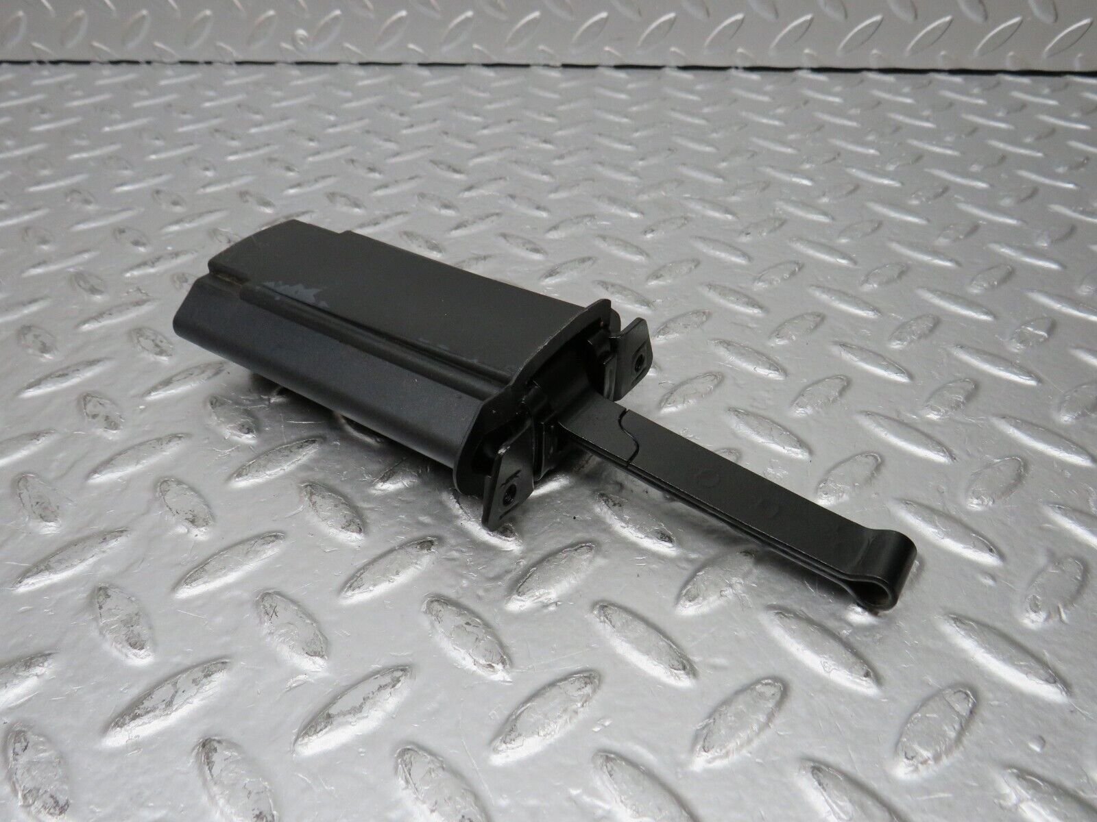 31530 Mercedes-Benz S124 220TE Wagon Door Safety Check Strap