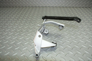 2999 Mercedes-Benz C123 280CE Coupe Power Steering Pump Holder Bracket