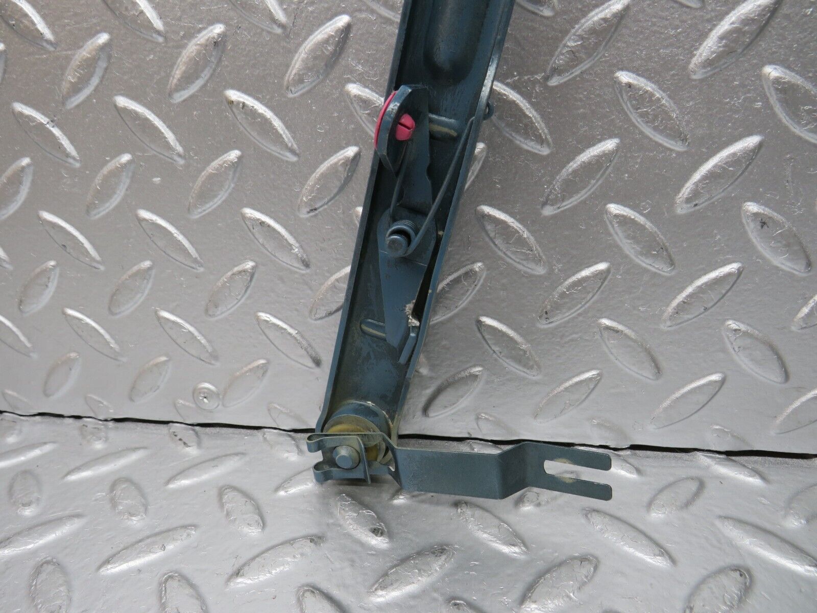 30701 Mercedes-Benz W201 190E 2.0L Bonnet Hinge Left Side