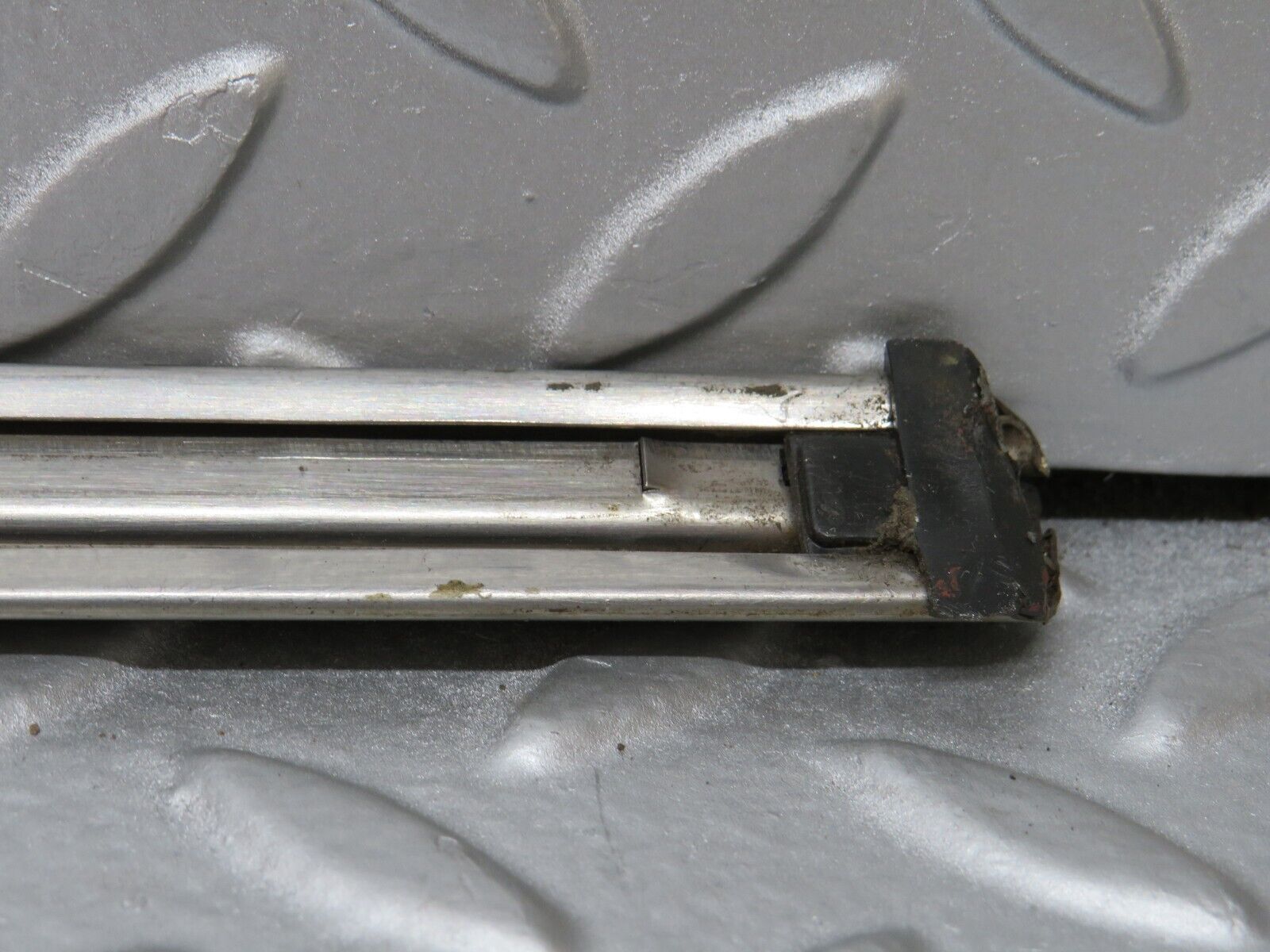 35774 Mercedes-Benz W108 Front Left Door Centre Moulding Trim