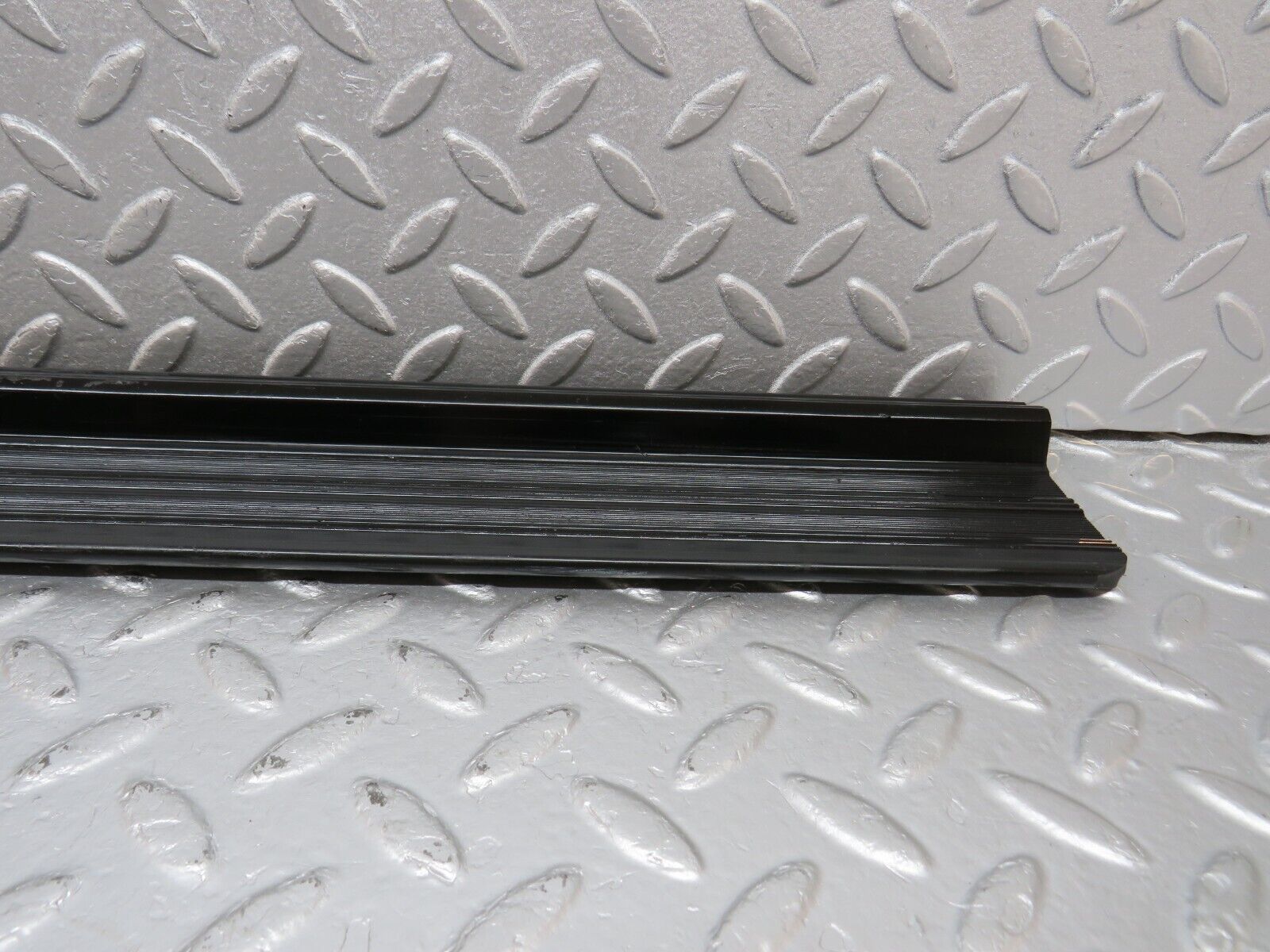 40632 Mercedes-Benz W123 300D Front Left Door Sill Trim Black
