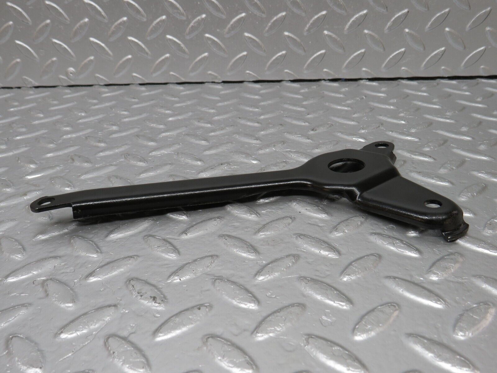 34098 Mercedes-Benz W124 260E Belt Tensioner Bracket Holder 1032021240