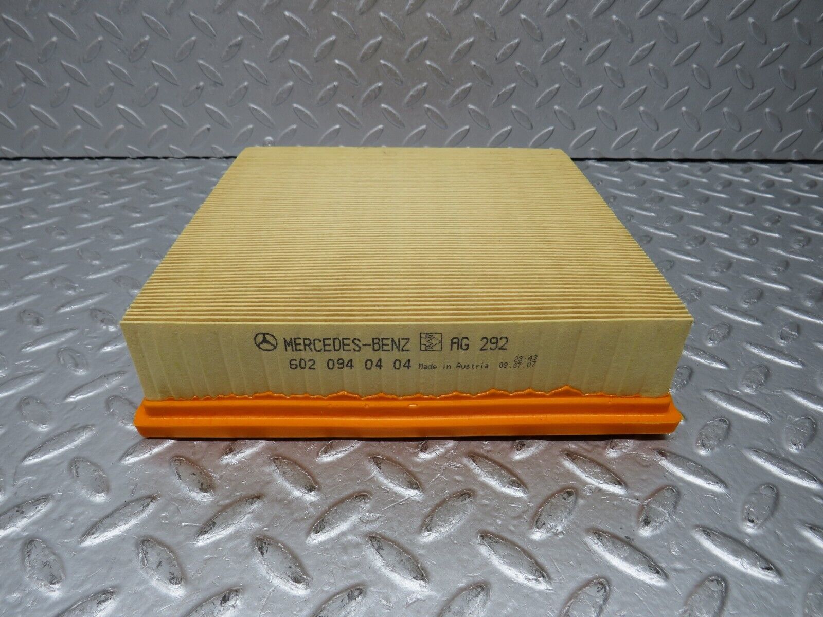 38225 Mercedes-Benz W124 W201 Genuine Air Filter New 6020940404