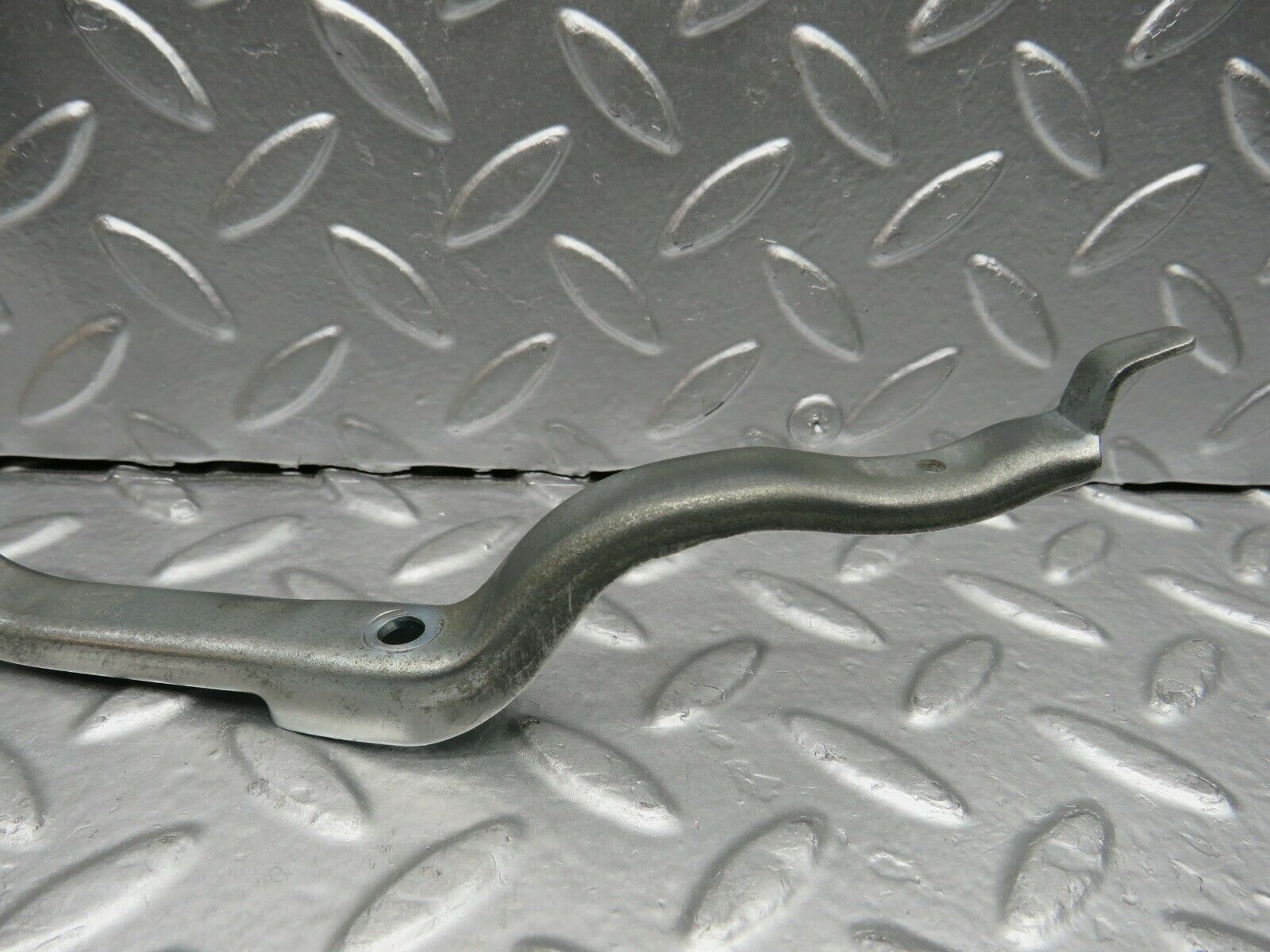 22303 Mercedes-Benz S123 280TE Wagon Front Right Height Adjusting Handle