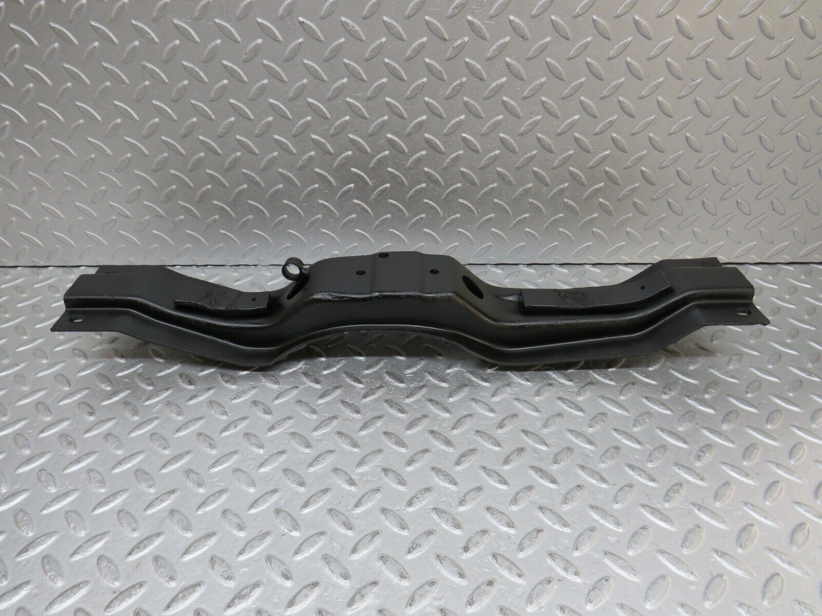 37362 Mercedes-Benz W109 300SEL Gearbox Mount Bracket 1089870740