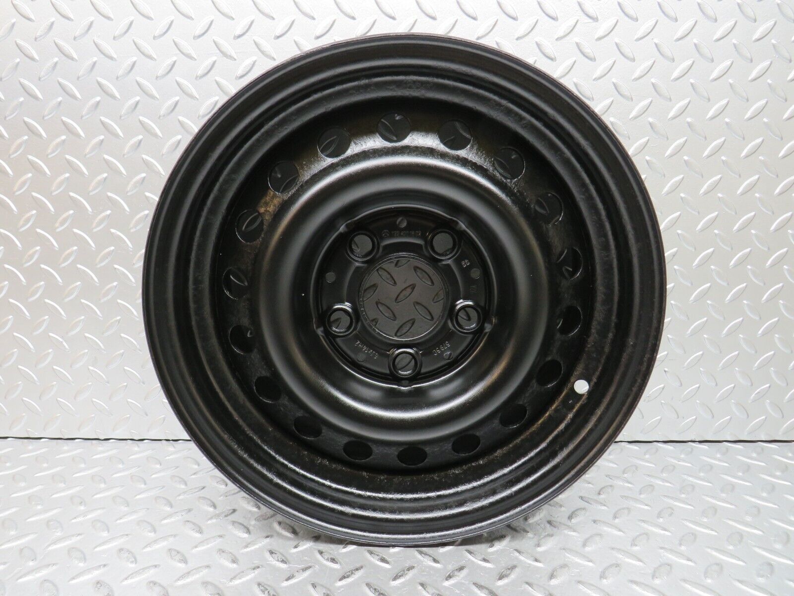 28469 Mercedes-Benz S123 240D Wagon Steel Wheel 6Jx14H2 ET30 5x112 1234001602